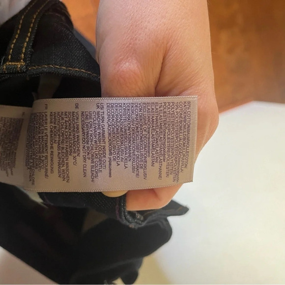 NYDJ ~ Marilyn Straight Dark Wash Jeans - Picture 4 of 15